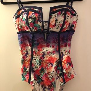Nanette Lepore like new swimsuit. Size Medium